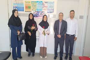 تقدیر از کارکنان همزمان با هفته ی ایمن سازی و واکسناسیون